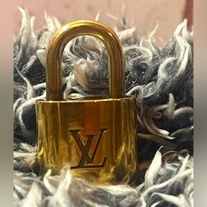 LV lock #309 🔒